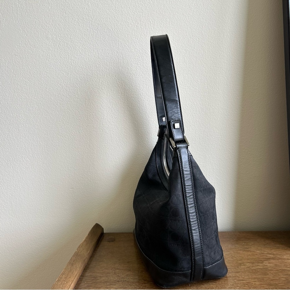 Vintage Salvatore Ferragamo Shoulder Bag | leather and canvas purse - Picture 10 of 12